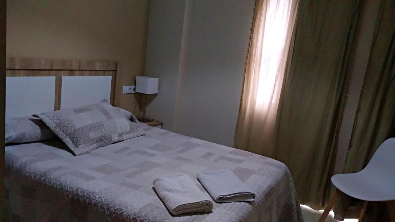 Hostal Tilos Malaga Bagian luar foto